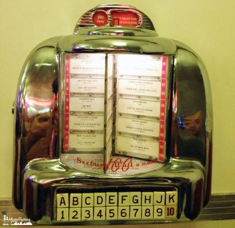 dublin-travel-following-your-passion-eddie-rockets-jukebox copy