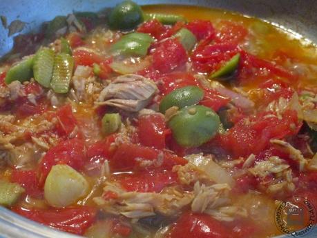 spaghetti al tonno e pomodoro