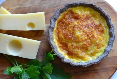 Quiche emmenthal e frolla di grano arso