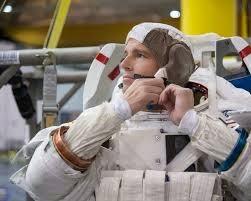 L'astronauta Reid Wiseman in uno Space Vines dalla NASA