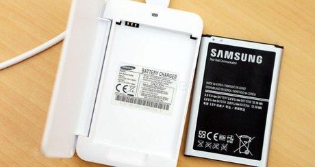 samsung-galaxy-note-3-extra-battery-kit