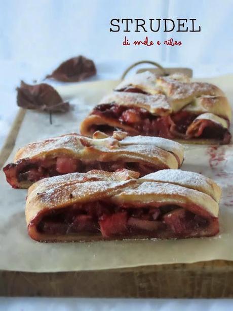 Strudel di mele e ribes