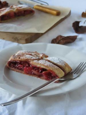 Strudel di mele e ribes