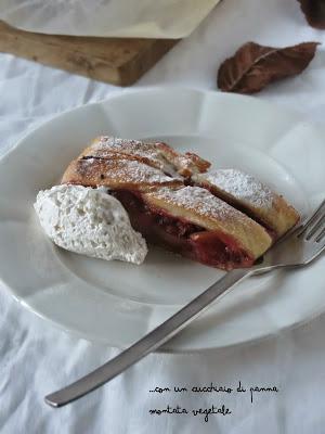 Strudel di mele e ribes