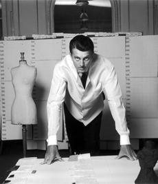 Hubert de Givenchy, haute couture in mostra a Madrid