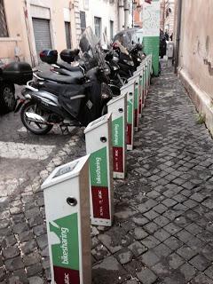 Il bike-sharing di Barcellona sta fallendo? E allora copiamolo anche a Roma. Chi dà consigli a Marta Leonori?