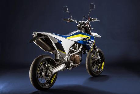 Husqvarna 701 Supermoto 2015