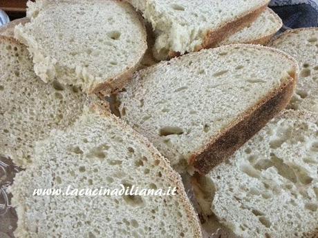 Pane bianco con Farro a Lievitazione Naturale