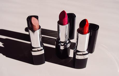 Avon Ultra Colour Bold Lipstick