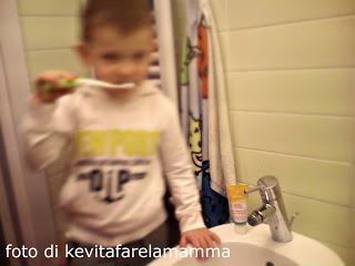 Lo spazzolino curiosone e il dentifricio #weleda: come invogliare i bimbi a lavare i denti
