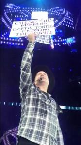 Garth Brooks World Tour 2014: Minneapolis memorabile. Serenata per una malata di cancro