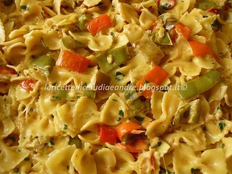 Farfalle con tris di peperoni, melanzane e panna