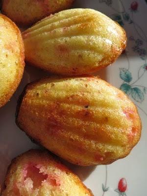 Madeleines con cioccolato alla fragola