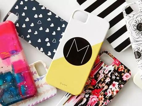 Cover per iPhone con monogrammi e iniziali