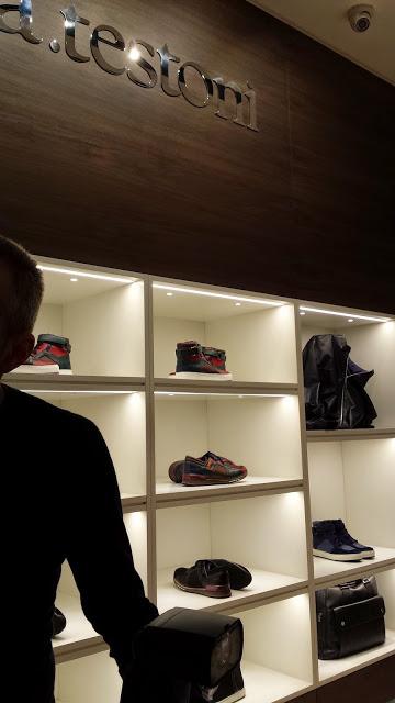 A. Testoni riapre a Milano