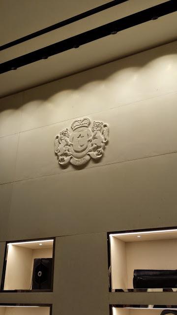 A. Testoni riapre a Milano