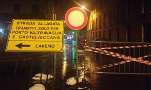 La chiusura della strada in via Huber, a Germignaga