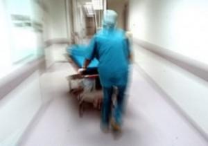ospedale-corsia-infermiere-fotogramma-324x230-300x21211