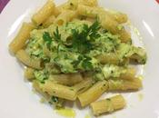 Pasta zucchine mozzarella uova