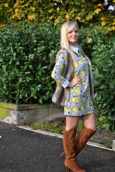 outfit abito persunmall anni 60 outfit abito a sacco outfit abito stampa a fiori outfit abito con doppio colletto e polisini outfit gilet di pelliccia outfit stivali marroni abbinamenti stivali marroni abbinamenti gilet di pelliccia how to wear faux fur vest sixties dress floral dress outfit autunnali outfit novembre 2014 autumnal outfits fashion blogger italiane fashion blog italiani colorblock by felym mariafelicia magno mariafelicia magno fashion blogger orecchini majique majique london earrings ffaux fur vest street style blonde girls fashion blogger bionde ragazze bionde pimkie 