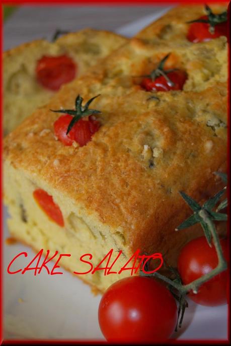 Cake salato con pomodorini olive verdi e carciofini