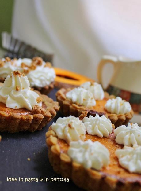 Mini Pumpkin Pie ovvero Crostatine alla Zucca e Re-Cake fa 13