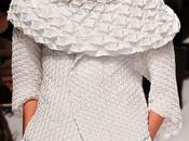 Stampe, patterns effetti superficie: bellissimi dettagli dalla settimana della moda parigi (moda donna primavera/estate 2015)