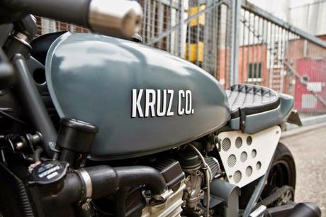 Triumph Daytona 1000 1992 by Kruz Company