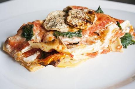 Lasagne vegetariane con melanzane e spinaci 