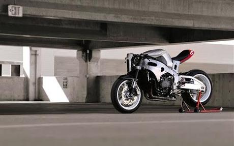 CBR1000 by Huge Design