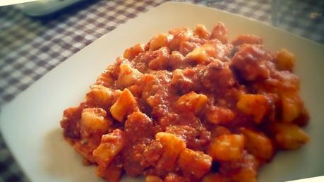 GNOCCHI CON IL PESTO ROSSO ....è giovedi