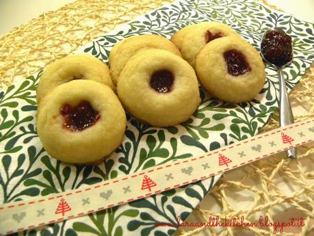 BISCOTTI AL BURRO E MARMELLATA