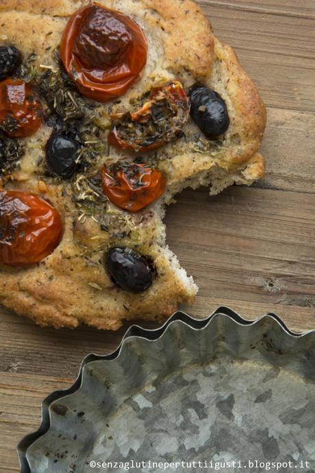 Focaccine alla ricotta di bufala e grano saraceno con lievito madre senza glutine