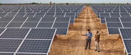 Al-via-la-costruzione-della-centrale-solare-più-grande-al-mondo-in-India-670x280