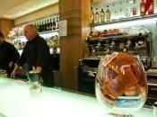 Italia oltre milioni persone ogni giorno bar. Boom titolari cinesi, 2013 chiusi 13mila locali