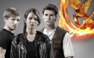 “Hunger Games: il canto della rivolta – Part 1″ di Francis Lawrence: la ghiandaia imitatrice da il via alla rivoluzione