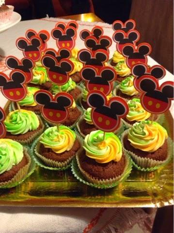 Cupcake decorati con crema al burro