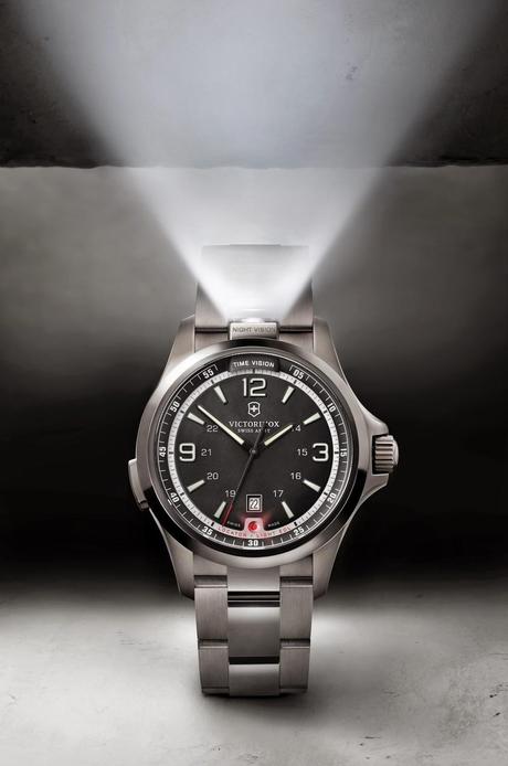 Victorinox Swiss Army: Il nuovo orologio Night Vision