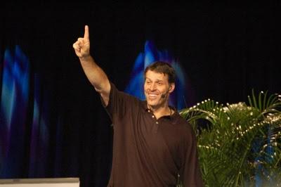 Senza portar barbazzale: pensiero positivo postunitario, altro che Tony Robbins