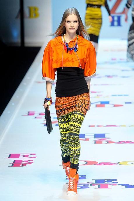 D-G-FALL-2011-RTW-PODIUM-015_runway