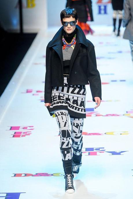 D-G-FALL-2011-RTW-PODIUM-013_runway