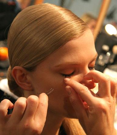 Alberta Ferretti beauty backstage A/I 2011-2012 - foto 7 