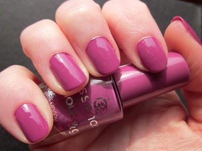 Micro tentativi di Nail Art...