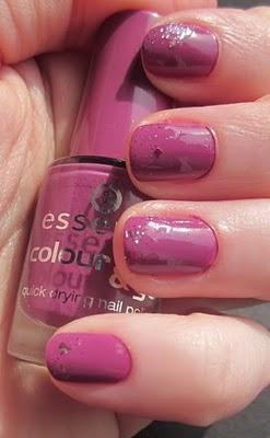 Micro tentativi di Nail Art...