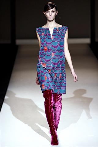 Milano Fashion Week. Alberta Ferretti f/w 11-12.