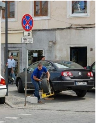 FOTO DEL GIORNO 26 FEBBRAIO 2011 : MONTATE LE GANASCE. RIMOSSE CON IL FAI DA TE