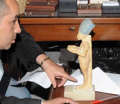 Egitto, restituita la statua di Akhenaten