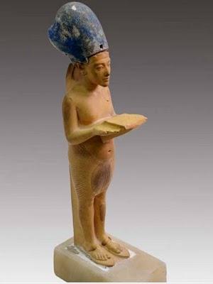 Egitto, restituita la statua di Akhenaten