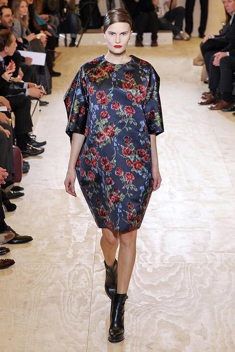 JIL-SANDER-FALL-2011-RTW-PODIUM-018_runway