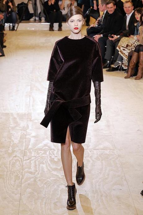 JIL-SANDER-FALL-2011-RTW-PODIUM-041_runway